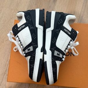 Louis Vuitton White and Black Contrast Low-Top Sneakers